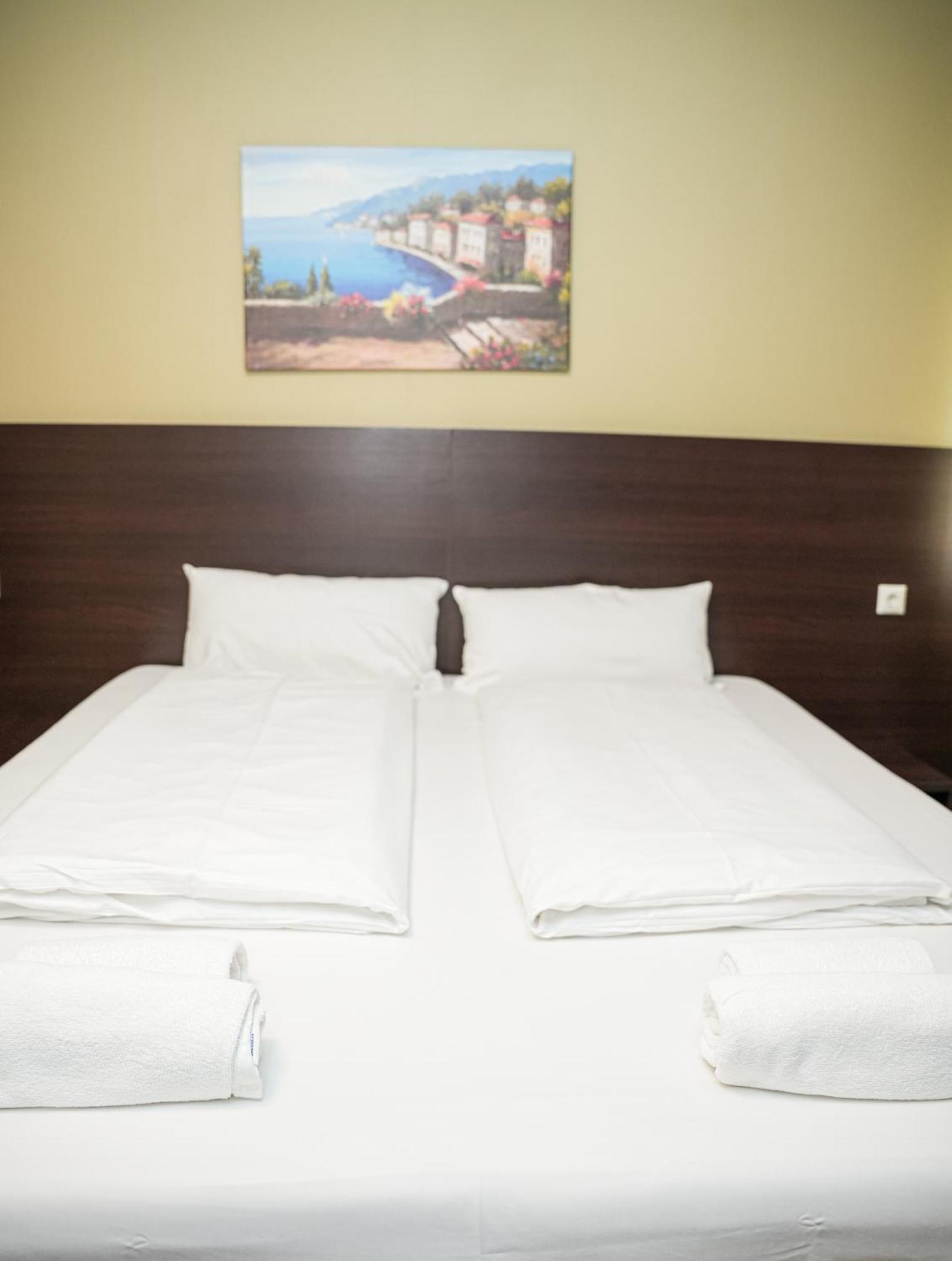 Hotel City Star Φραγκφούρτη Εξωτερικό φωτογραφία