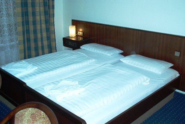 Hotel City Star Φραγκφούρτη Δωμάτιο φωτογραφία